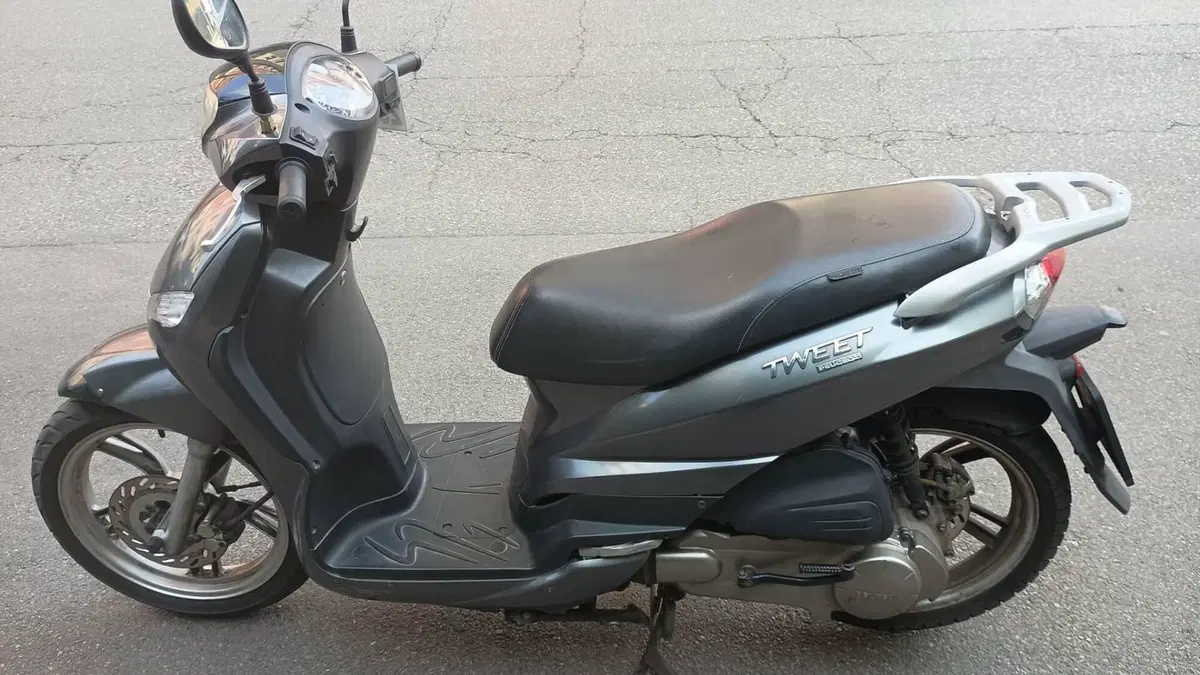 Peugeot Tweet 125 (2014 - 17) (4)