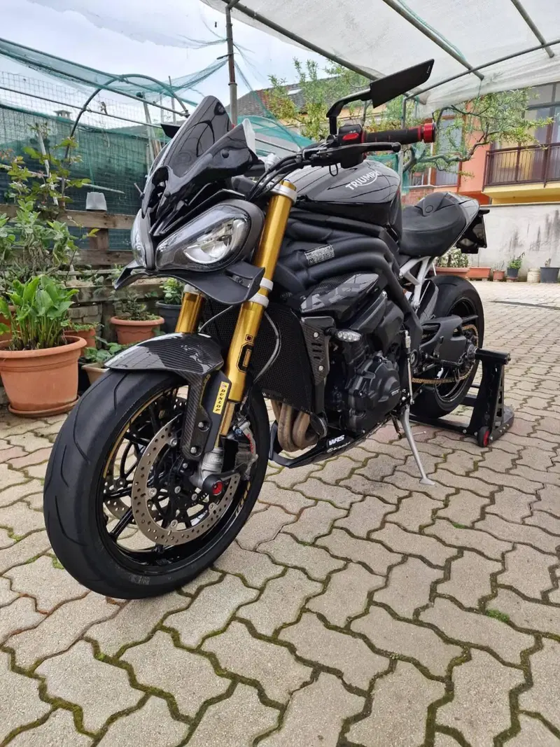 Triumph Speed Triple 1200 RS (2021 - 24) (2)