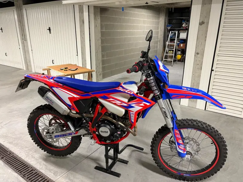 Betamotor RR 125 4T Enduro R (2024 - 26) (4)