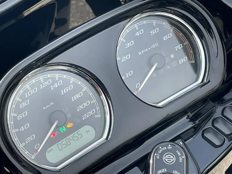 Harley-Davidson 114 Road Glide Special (2019 - 20) - FLTRXS (19)