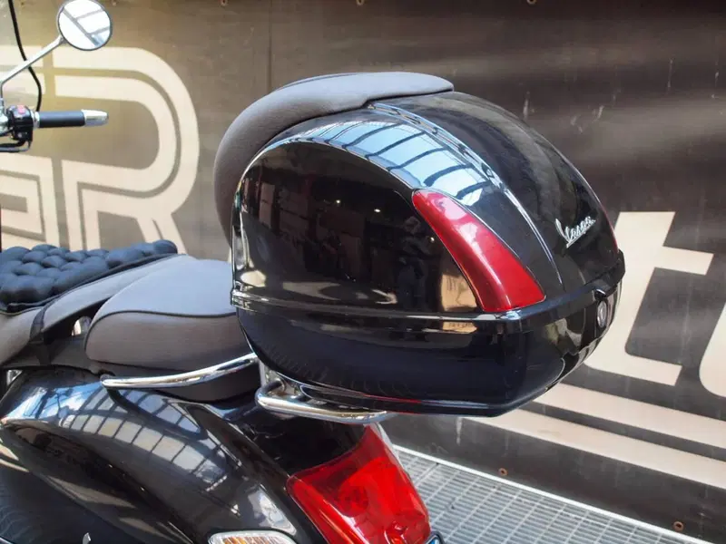 Vespa GTV 300 Via Montenapoleone ABS (2010 - 16) (7)