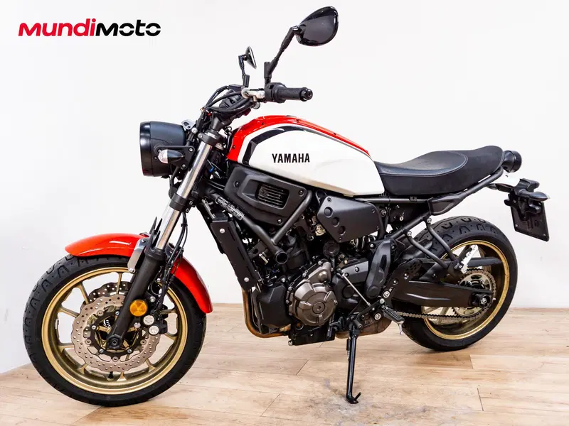 Yamaha XSR 700 (2021) (8)