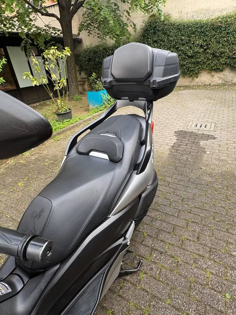 Yamaha X-Max 300 ABS (2017 - 20) (6)