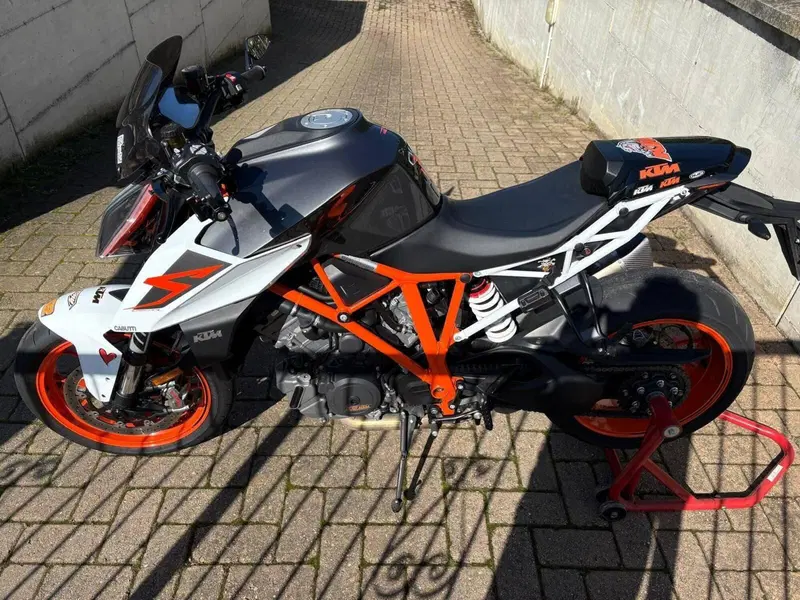 KTM 1290 Super Duke R (2019)