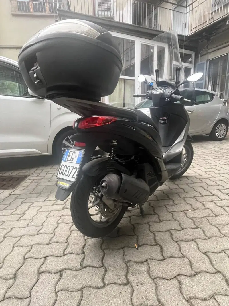Piaggio Medley 150 S ABS (2016 - 19) (2)