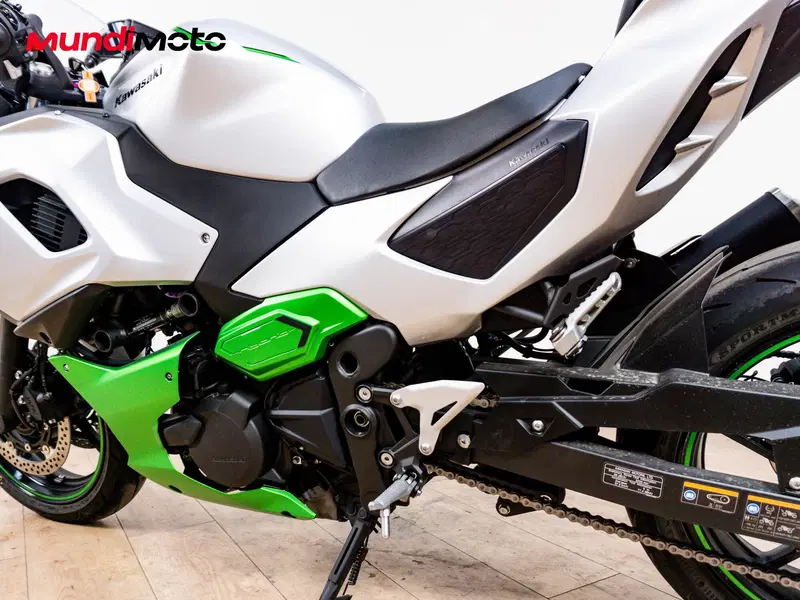 Kawasaki Ninja 7 Hybrid (2024 - 26) (10)