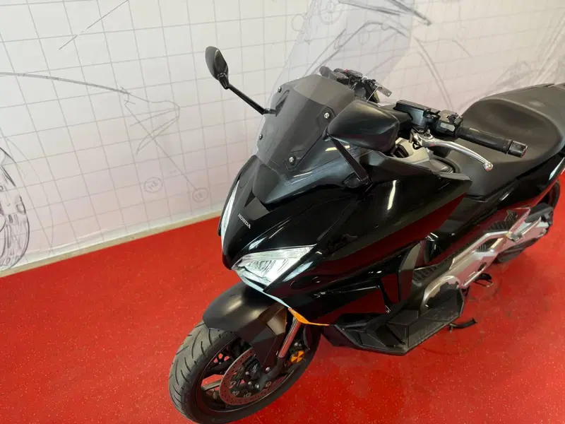Honda Forza 750 DCT (2021 - 24) (14)