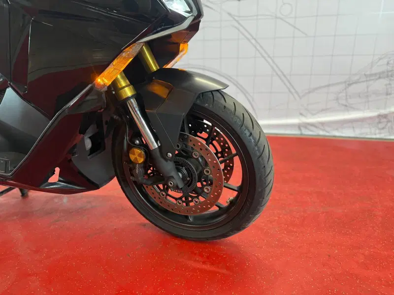 Honda Forza 750 DCT (2021 - 24) (9)