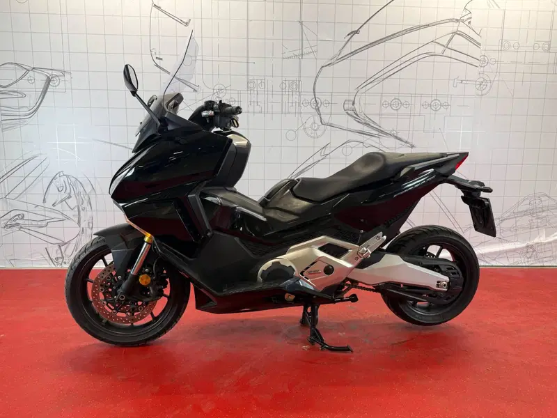 Honda Forza 750 DCT (2021 - 24) (4)