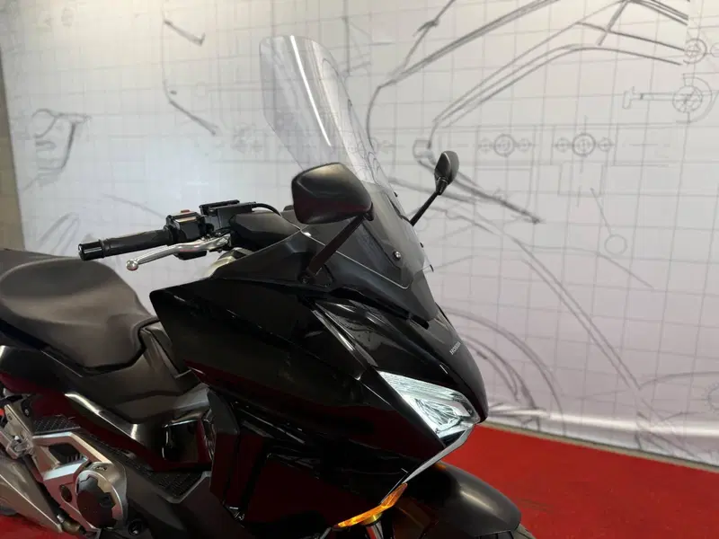 Honda Forza 750 DCT (2021 - 24) (10)