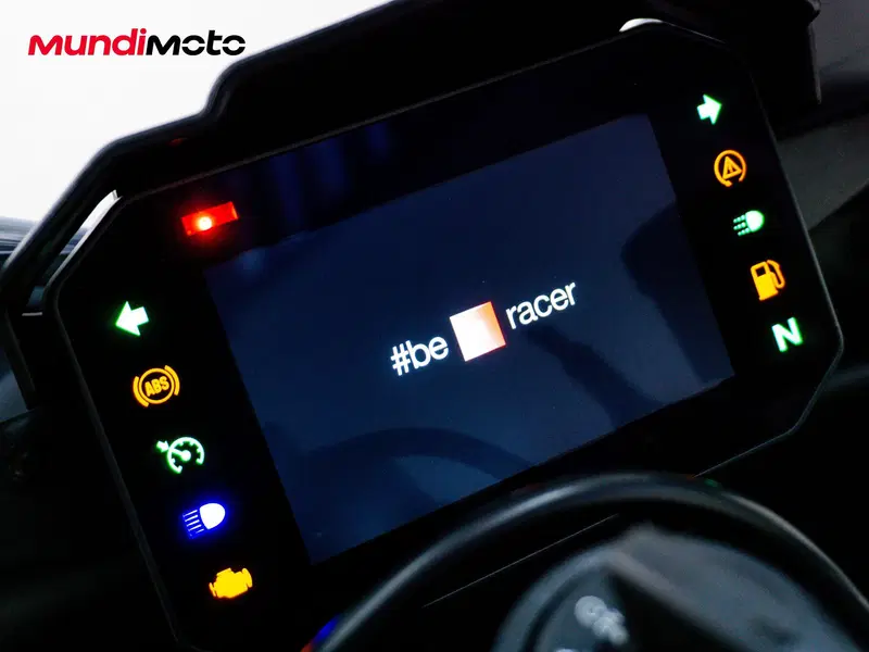 Aprilia RSV4 1100 Factory (2025 - 26) (25)