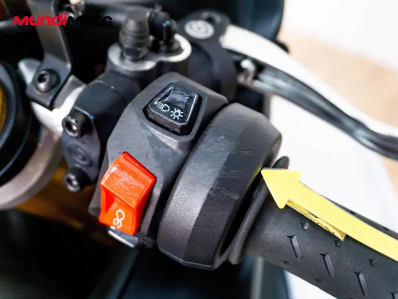 Aprilia RSV4 1100 Factory (2025 - 26) (20)