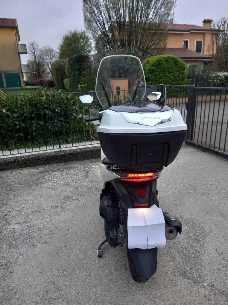 Honda SH 150i (2020 - 23) (4)