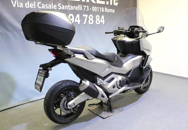 Honda Forza 750 DCT Urban (2021 - 24) (4)