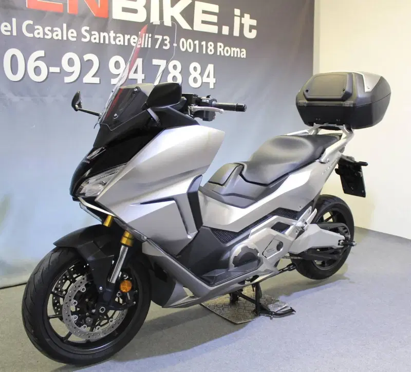 Honda Forza 750 DCT Urban (2021 - 24) (13)
