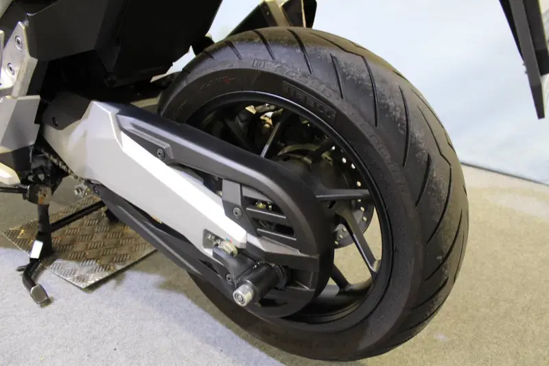 Honda Forza 750 DCT Urban (2021 - 24) (16)