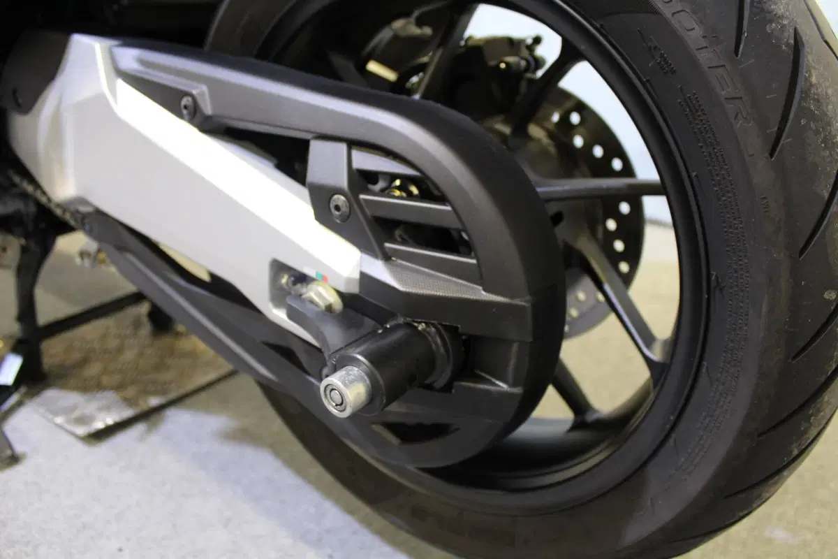 Honda Forza 750 DCT Urban (2021 - 24) (18)