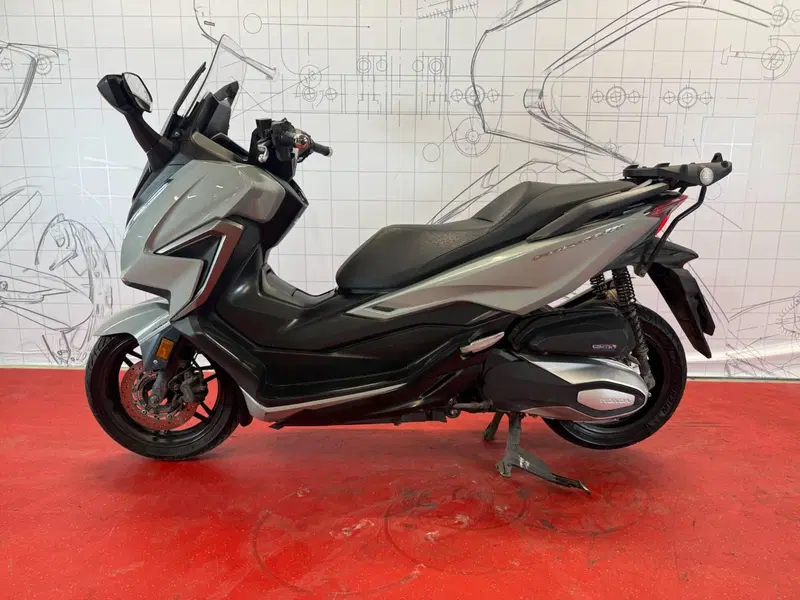 Honda Forza 350 (2022 - 24) (4)