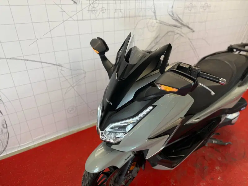 Honda Forza 350 (2022 - 24) (14)