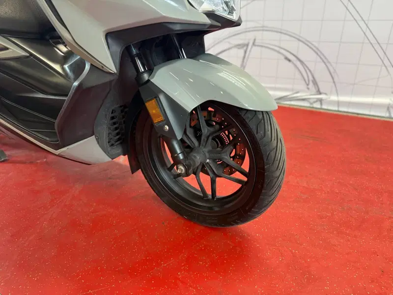 Honda Forza 350 (2022 - 24) (9)