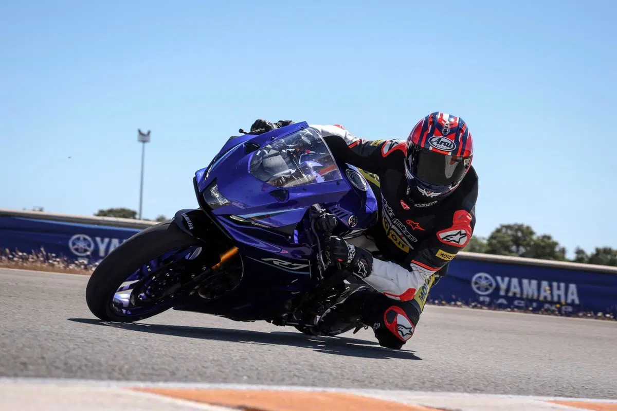 Yamaha YZF R7