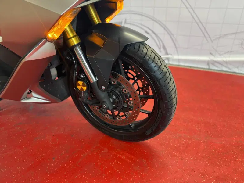 Honda Forza 750 DCT (2021 - 24) (9)