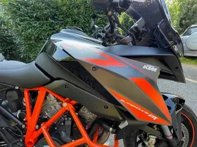 KTM 1290 Super Duke GT ABS (2016 - 18) usata