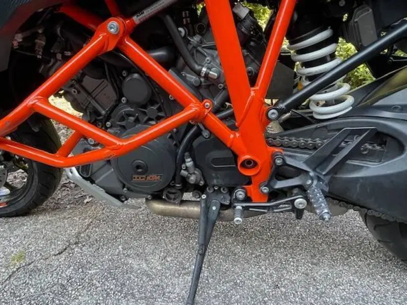 KTM 1290 Super Duke GT ABS (2016 - 18) (7)