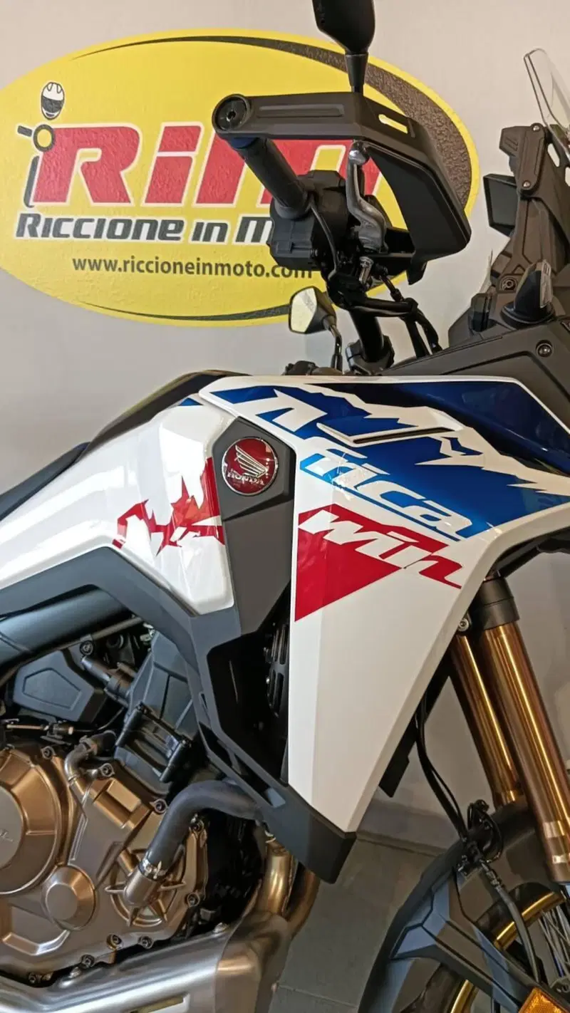 Honda Africa Twin CRF 1100L ES (2024 - 26) (5)