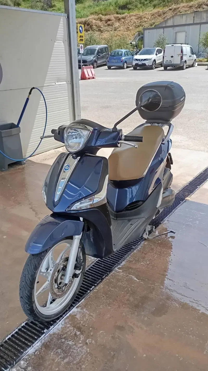 Piaggio Liberty 50 3V (2021 - 24) (2)