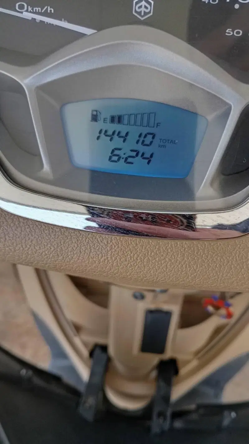 Piaggio Liberty 50 3V (2021 - 24) (6)