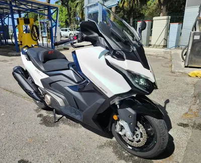 Kymco AK 575 Premium (2025 - 26) usata