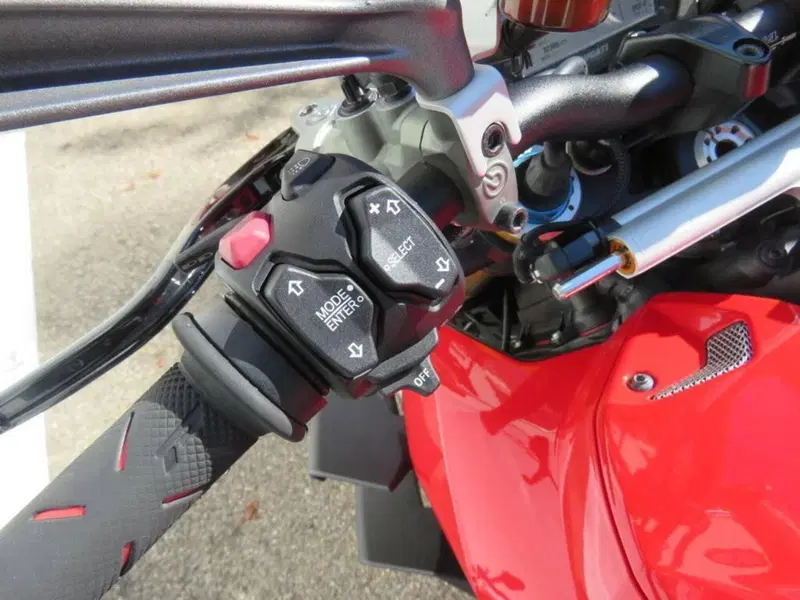 Ducati Streetfighter V4 1100 S (2020) (16)