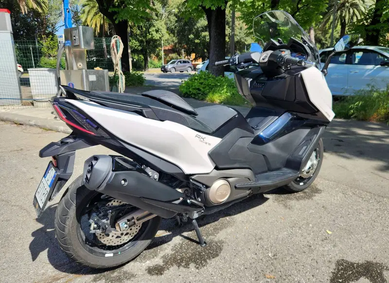 Kymco AK 575 Premium (2025 - 26) (5)