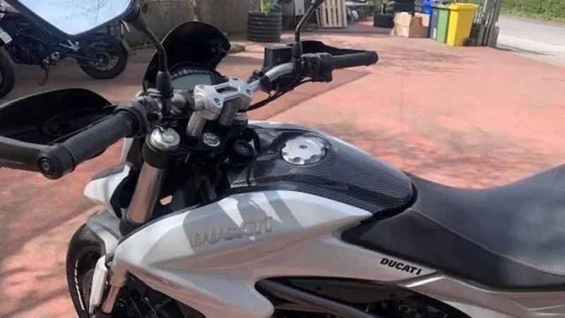 Ducati Hyperstrada 821 (2013 - 15) (5)