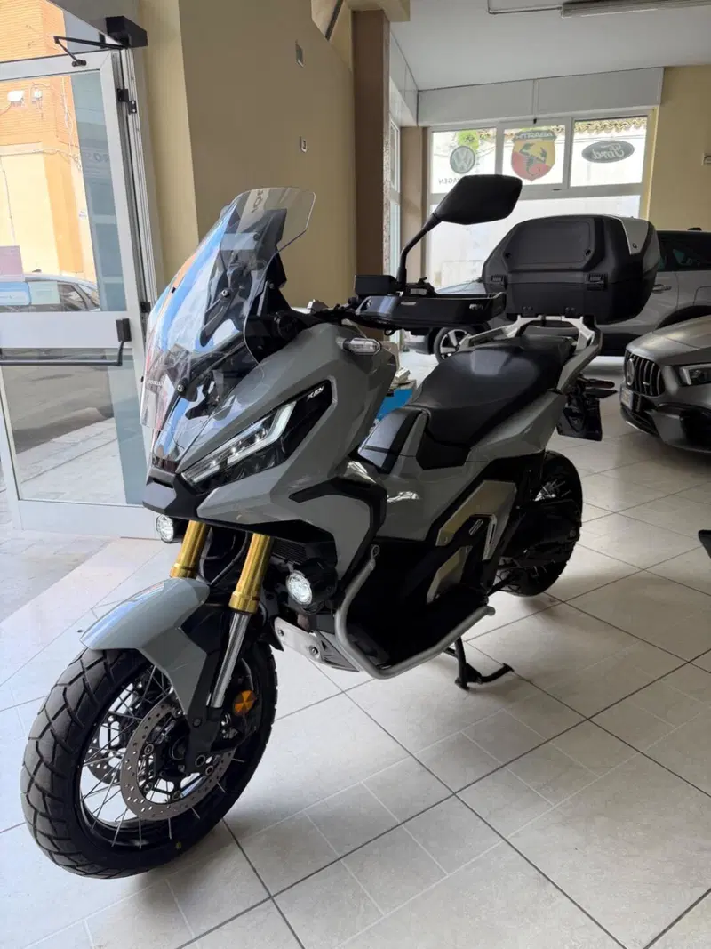 Honda X-ADV 750 DCT Adventure (2021 - 24) (2)