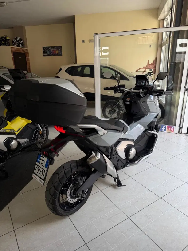 Honda X-ADV 750 DCT Adventure (2021 - 24) (4)