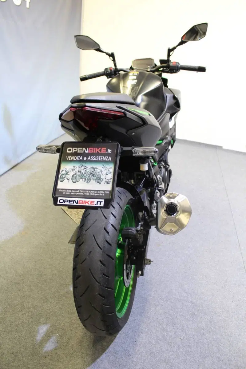 Kawasaki Z 500 SE (2024 - 26) (5)