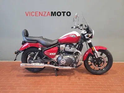 Royal Enfield Super Meteor 650 (2023 - 26) usata