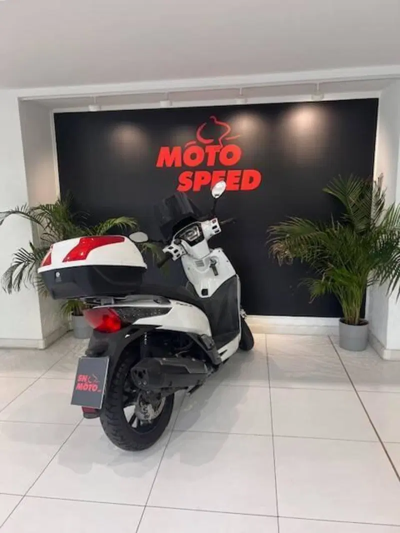 Kymco People 200i GT (2010 - 17) (3)