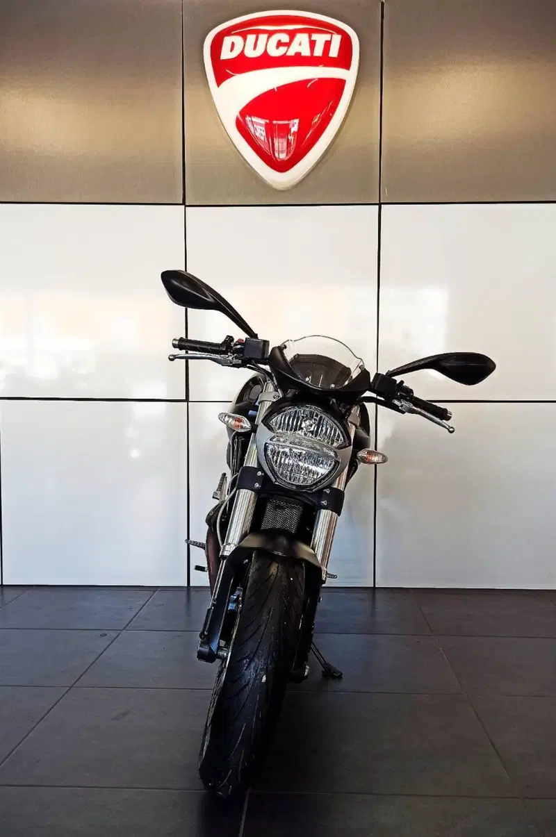 Ducati Monster 696 Plus (2007 - 14) (3)