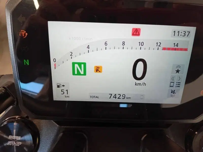 Honda CB 650 R E-Clutch (2024 - 26) (3)