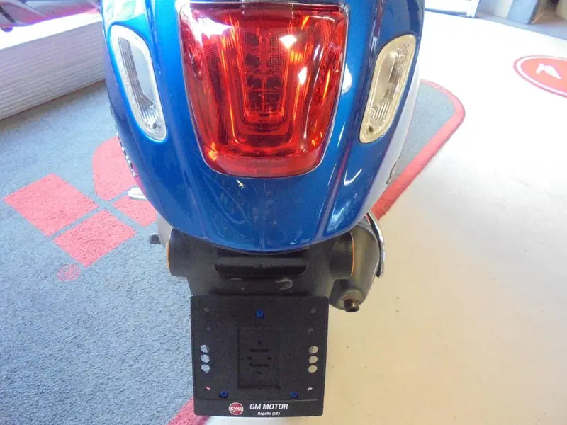 Vespa Sprint 50 4T 3V (2014 - 17) (7)