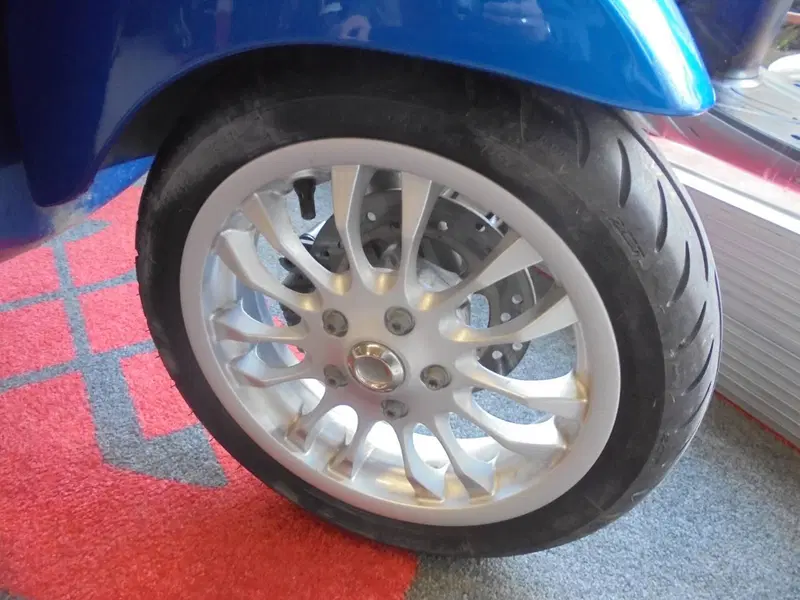 Vespa Sprint 50 4T 3V (2014 - 17) (10)