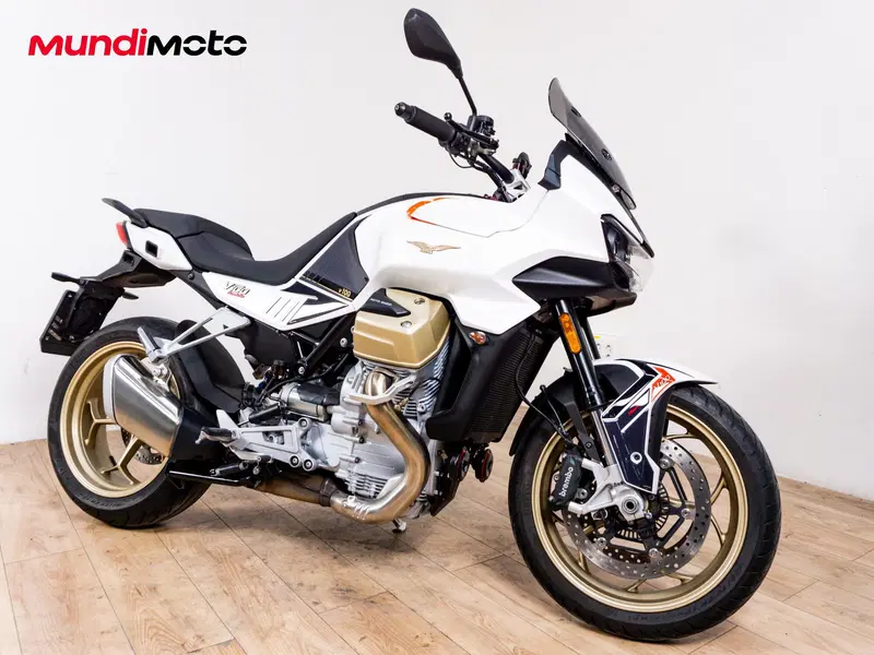 Moto Guzzi V100 Mandello (2022 - 24) (2)