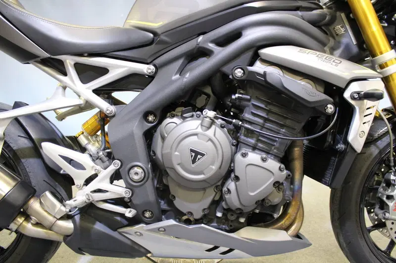 Triumph Speed Triple 1200 RS (2021 - 24) (7)