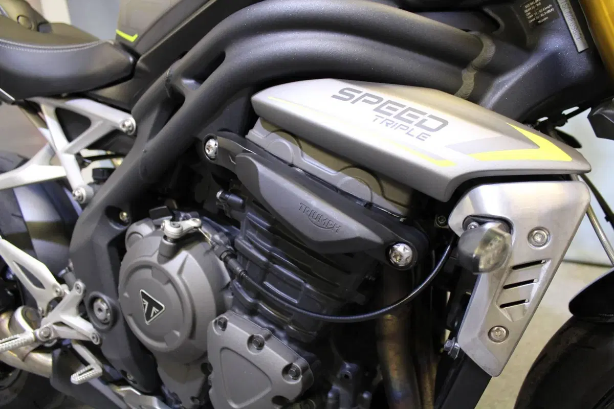 Triumph Speed Triple 1200 RS (2021 - 24) (8)