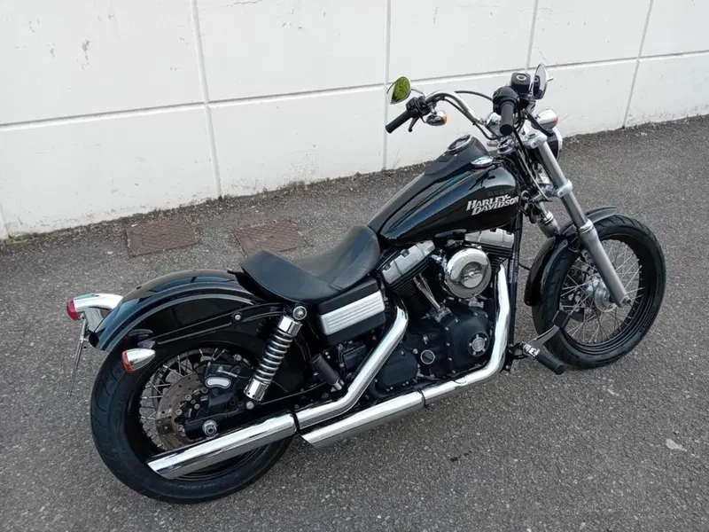 Harley-Davidson 1584 Street Bob (2008 - 15) - FXDB (4)