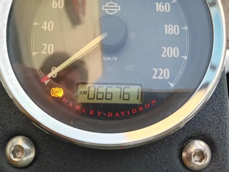 Harley-Davidson 1584 Street Bob (2008 - 15) - FXDB (5)