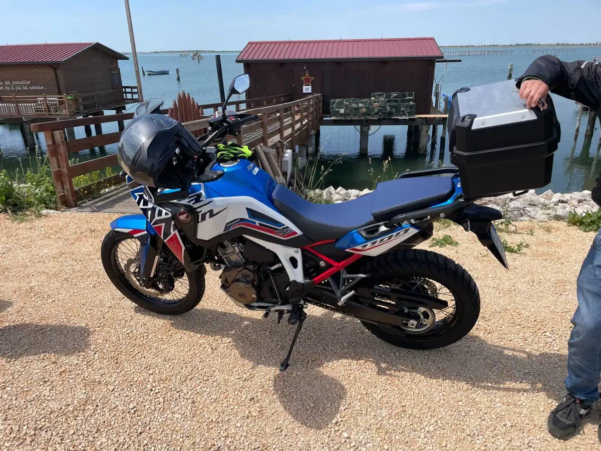 Honda Africa Twin CRF 1100L Urban (2022 - 23) (2)